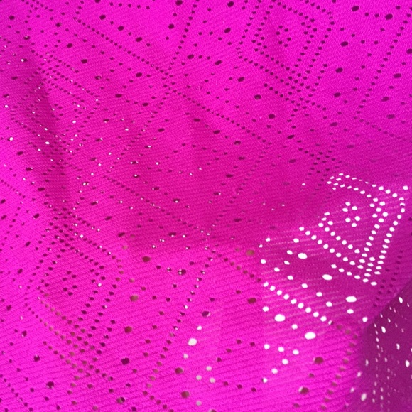 Old Navy Active Workout Tank Top - Picture 5 of 6